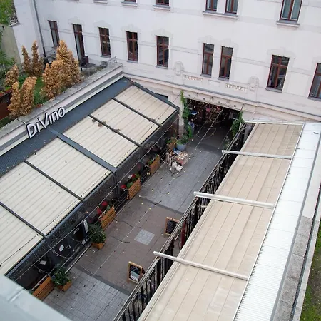 Apartmán Downtown Cozy In The Gozsdu Garden